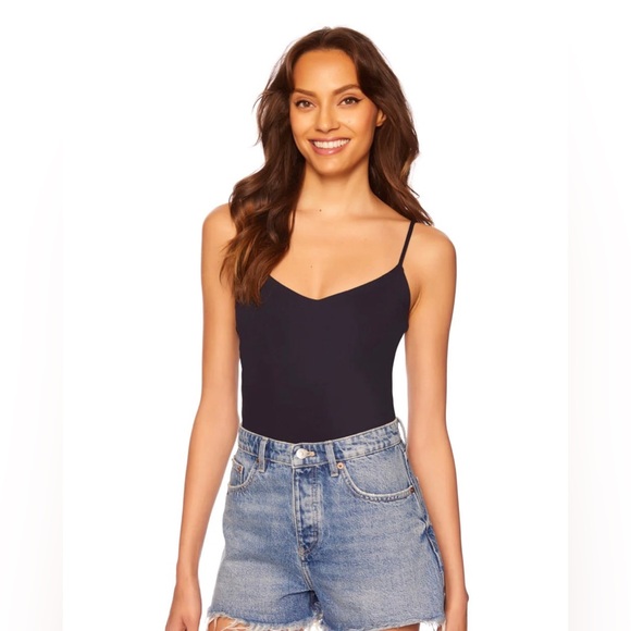 Susana Monaco Tops - SUSANA MONACO ESSENTIAL VERY V STRING TOP size M